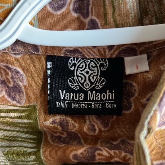 Varua Machi Hawaiian button Down Shirt - Size Large - Picture 10 of 10